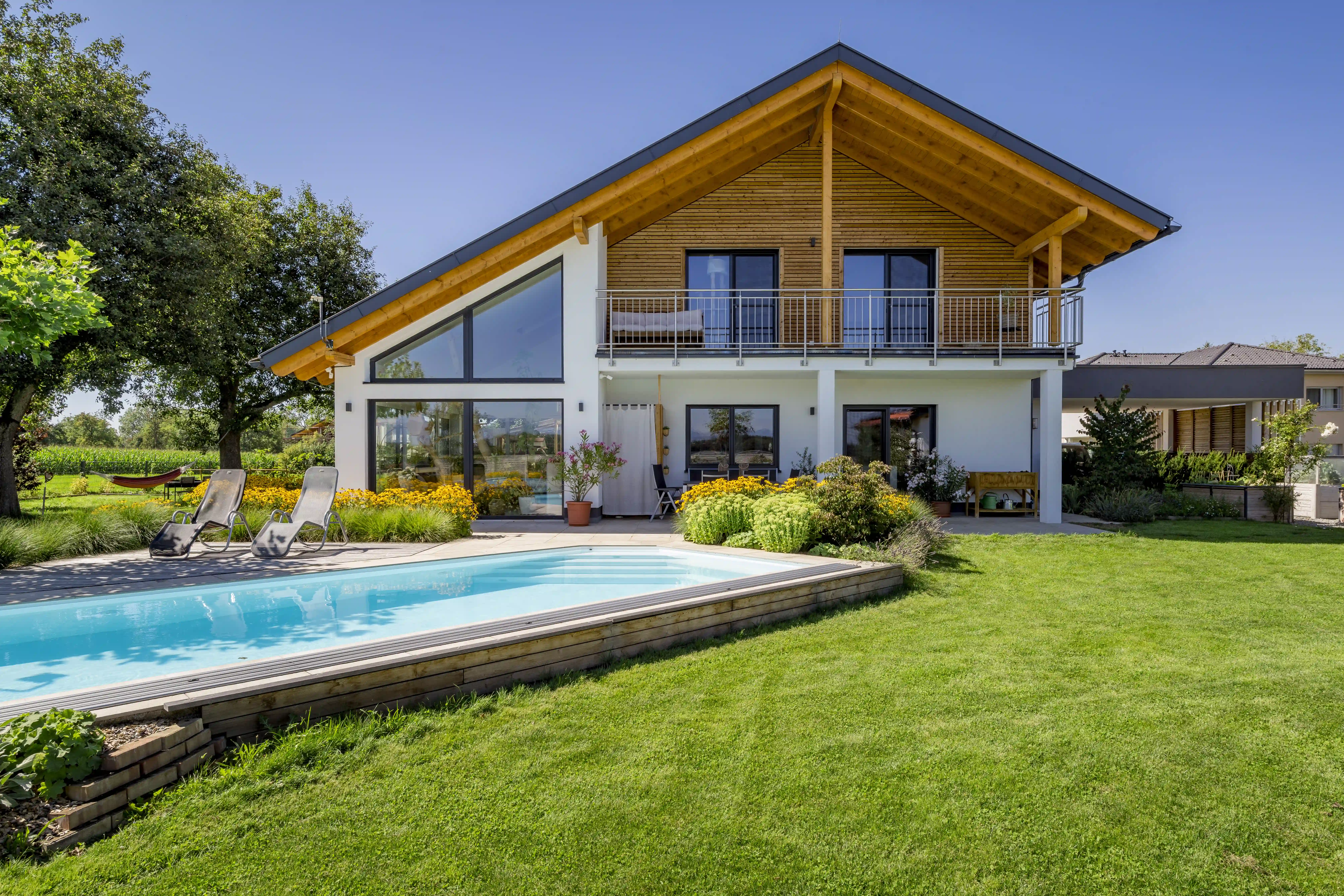 Kundenhaus mit Holzfassade