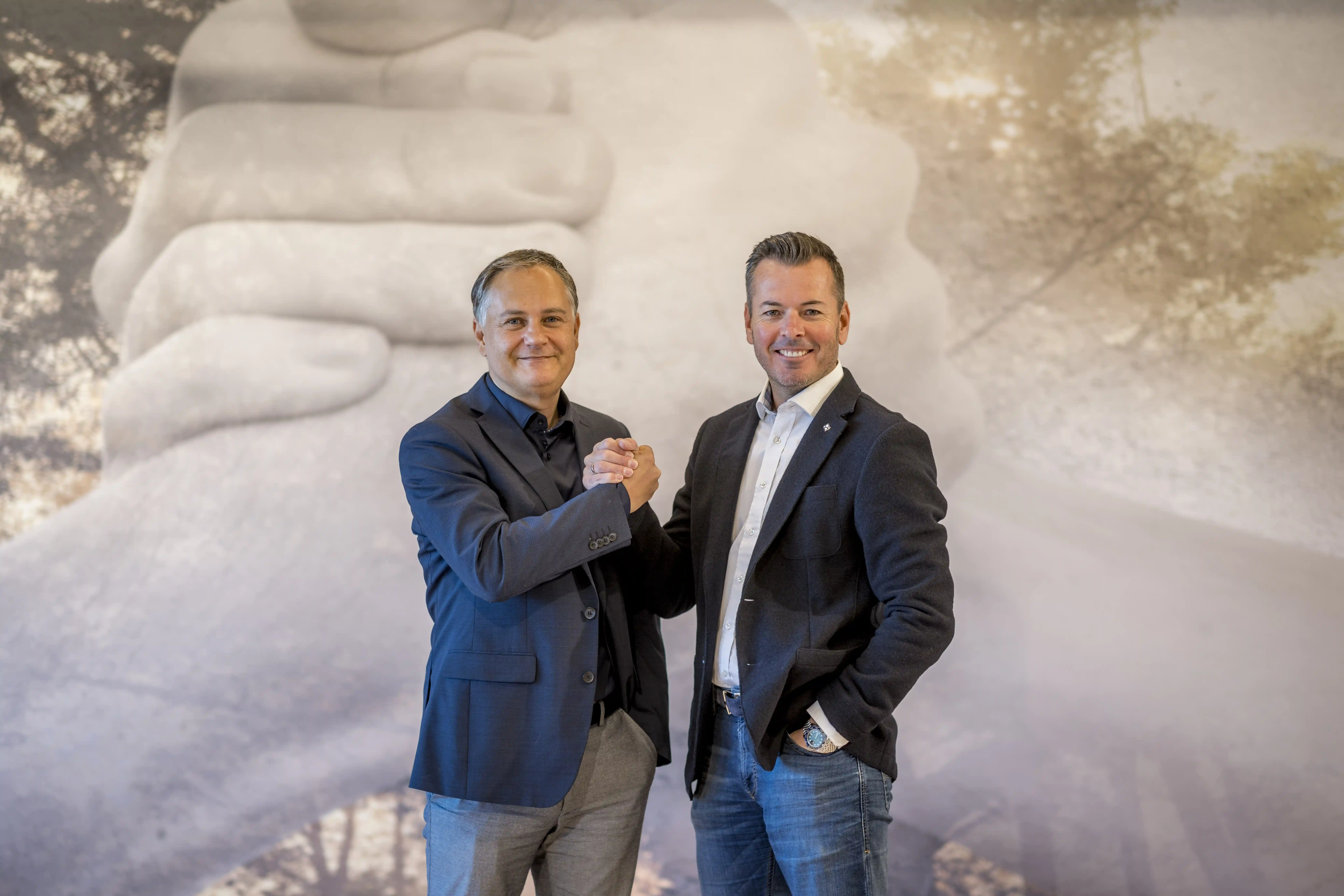 Christian Wimberger und Norbert Königsecker von der Hausbaufirma WIMBERGER